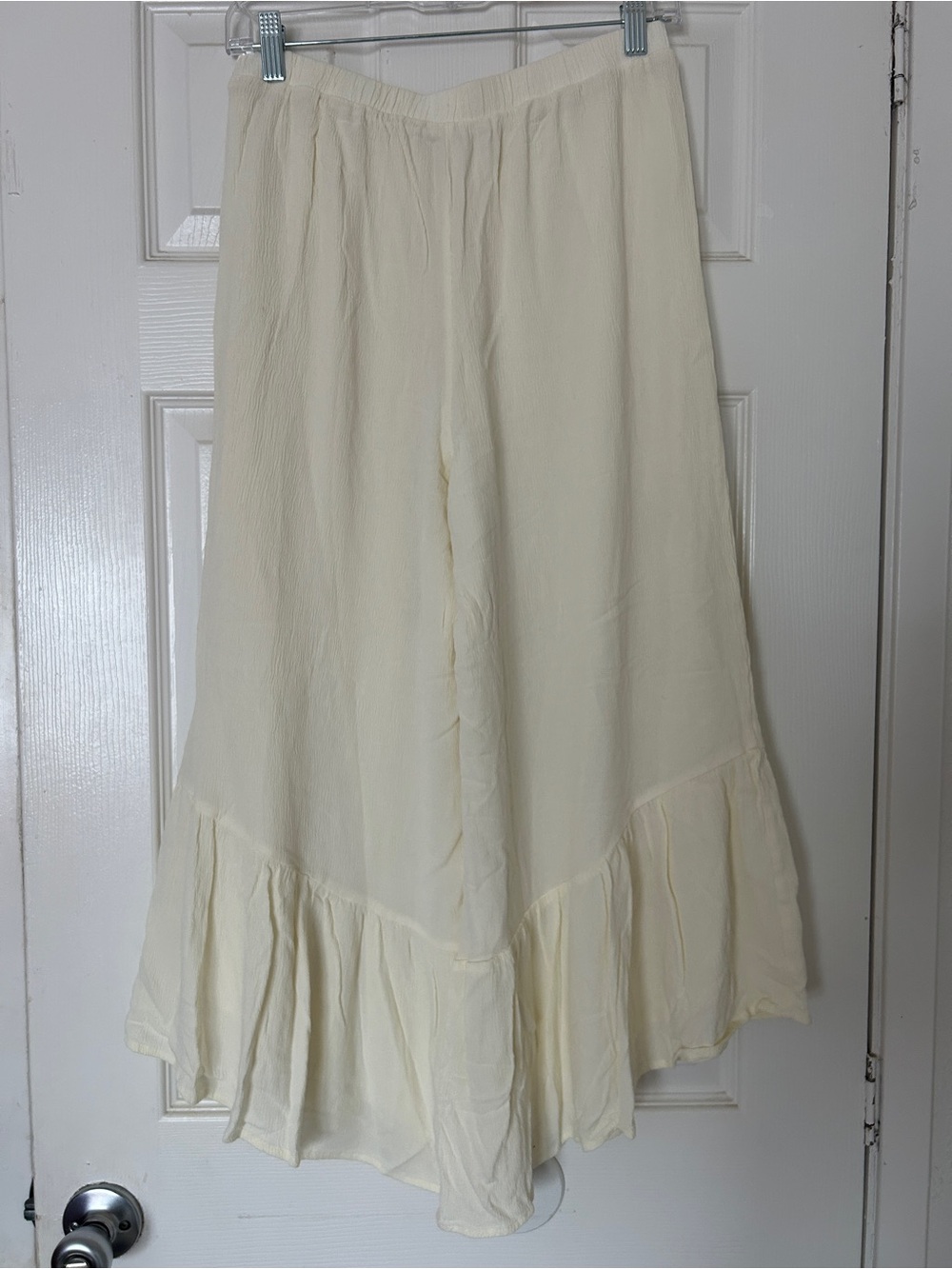 Lulus cream wide leg palazzo pants - Picture 4 of 5